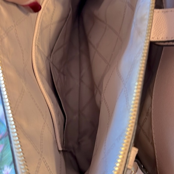 Michael Kors Dusty Pink 3 Way Handbag - Picture 6 of 6